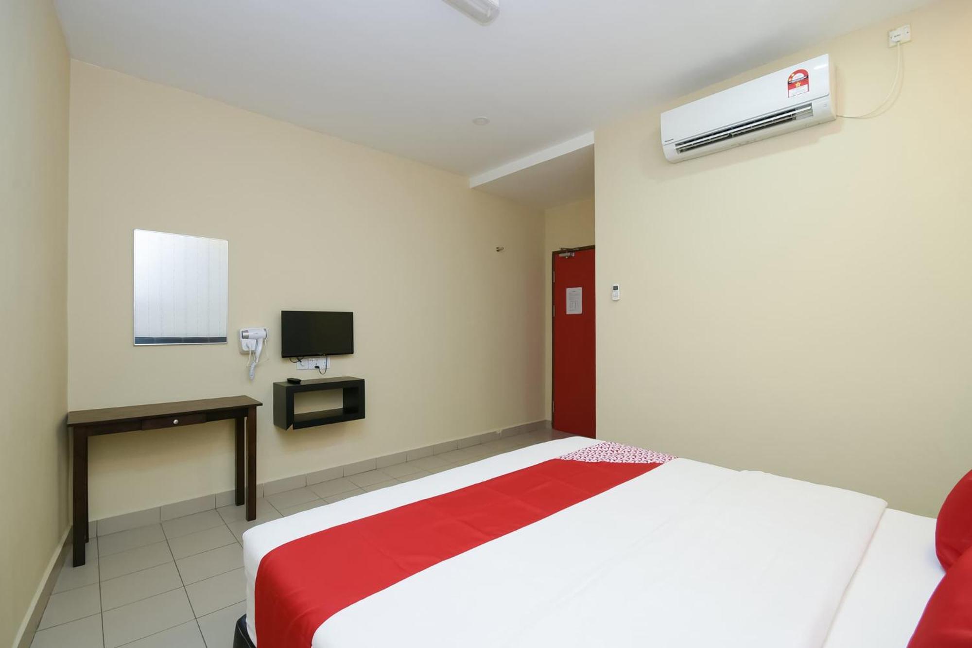 Oyo 89301 Ys Inn Miri Eksteriør billede