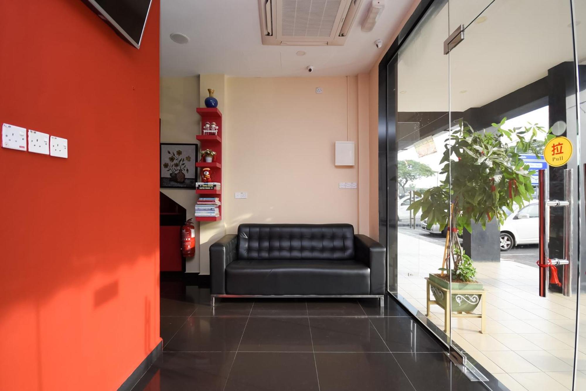 Oyo 89301 Ys Inn Miri Eksteriør billede