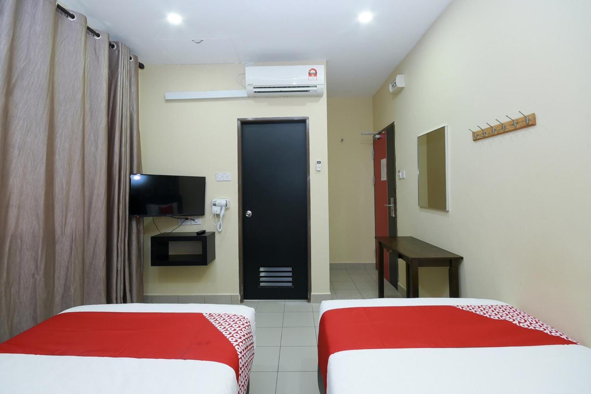 Oyo 89301 Ys Inn Miri Eksteriør billede