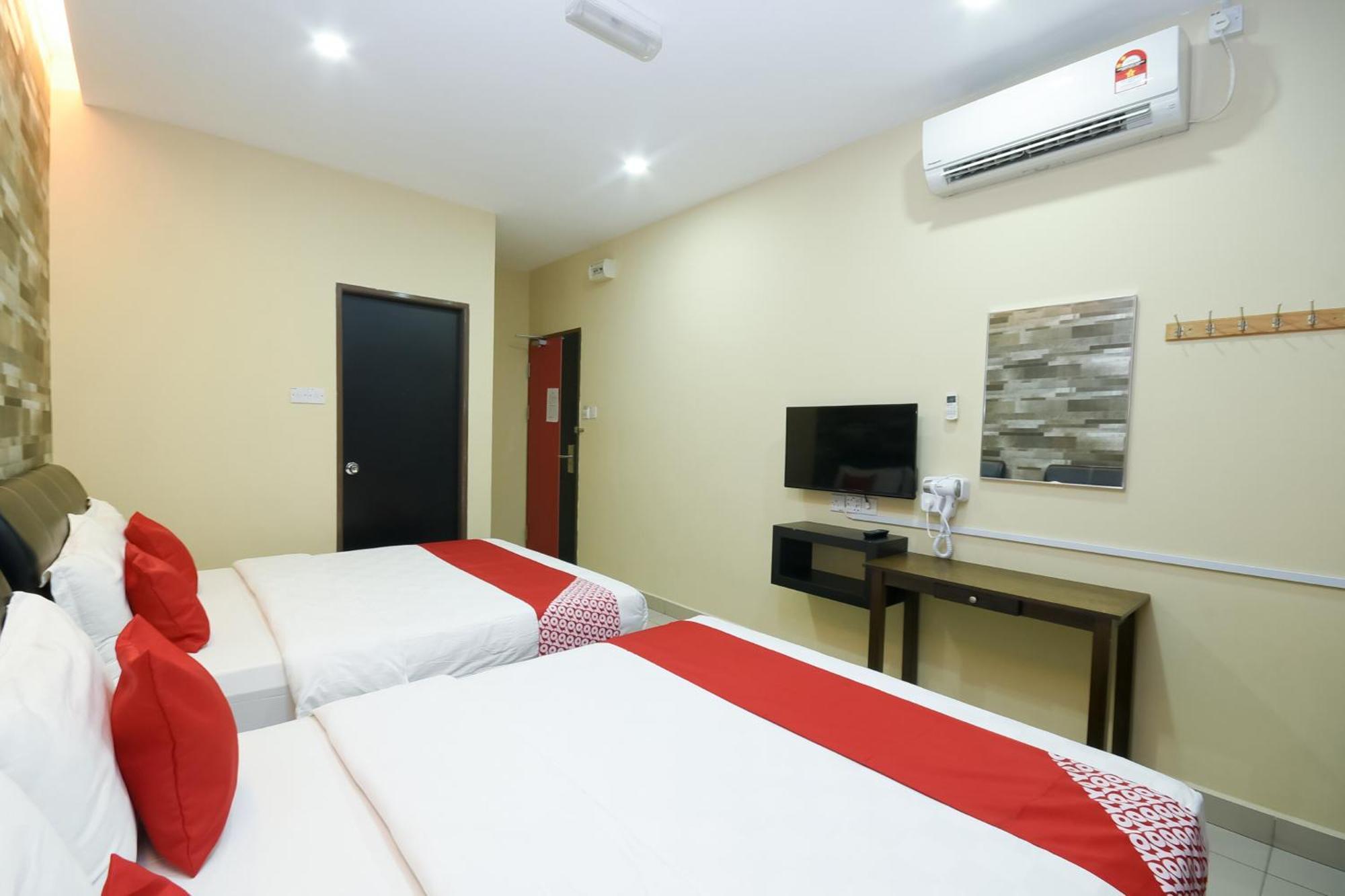 Oyo 89301 Ys Inn Miri Eksteriør billede