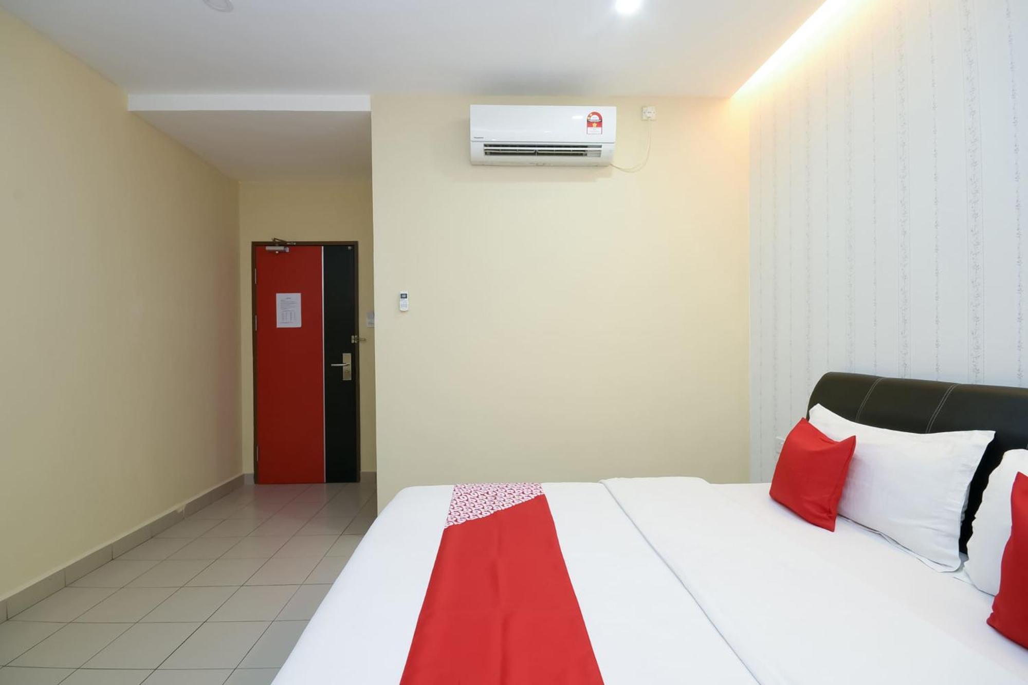 Oyo 89301 Ys Inn Miri Eksteriør billede