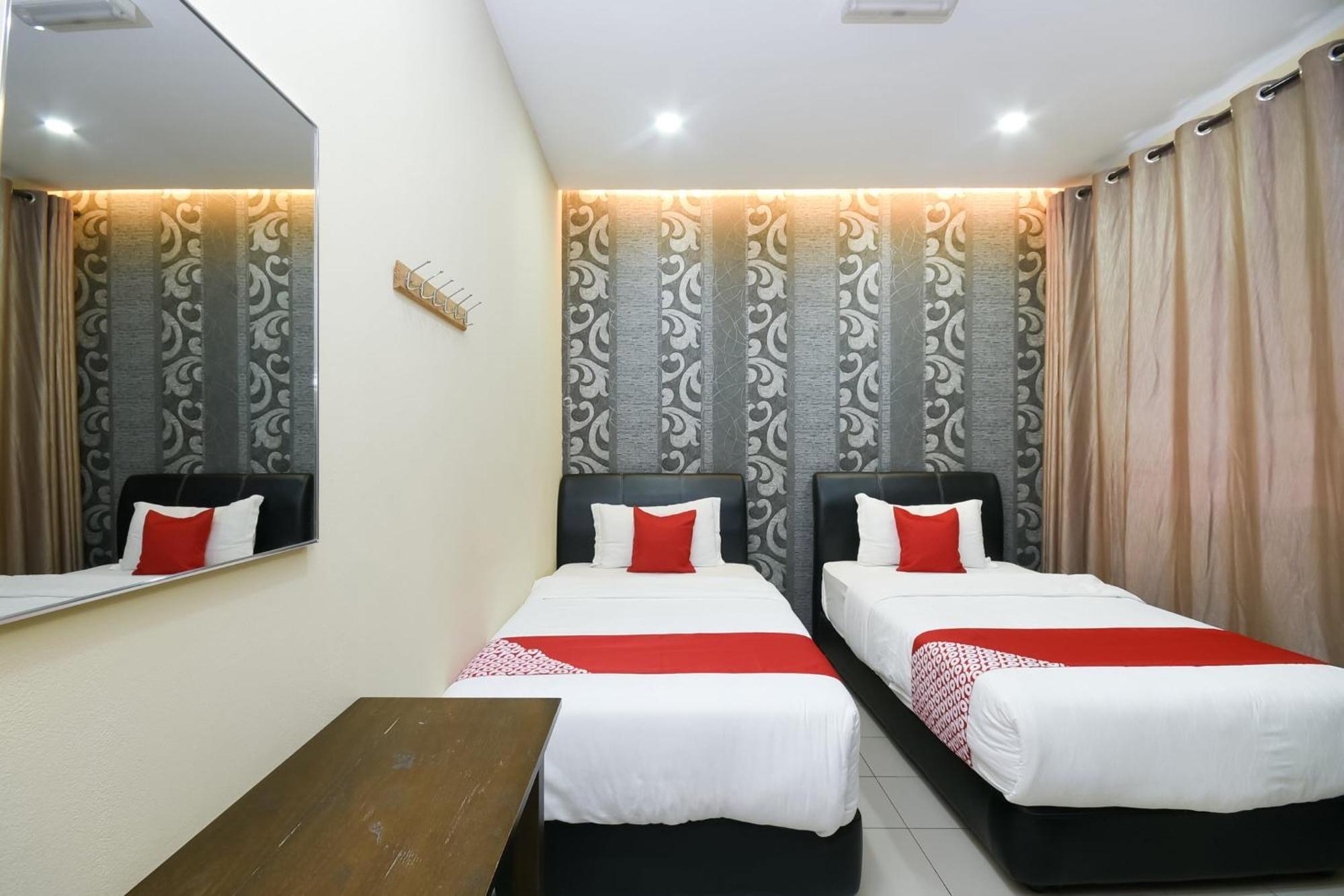 Oyo 89301 Ys Inn Miri Eksteriør billede